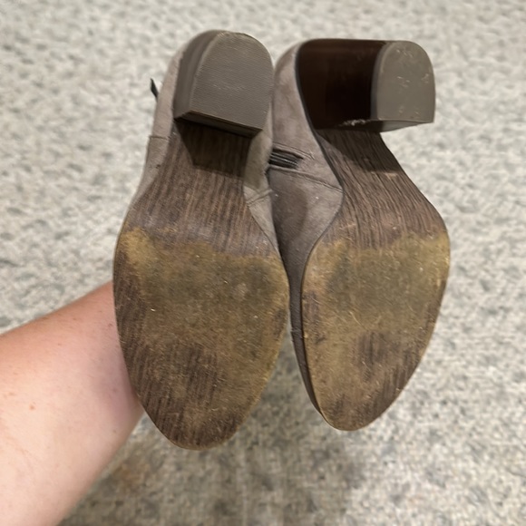 Carlos Santana faux buckle heeled booties - Picture 3 of 5